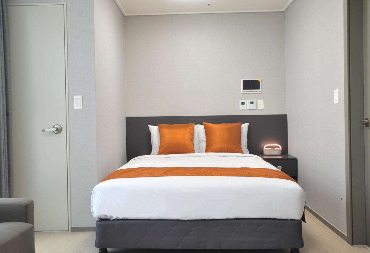 Coopstay Yeosu Hotel Buitenkant foto