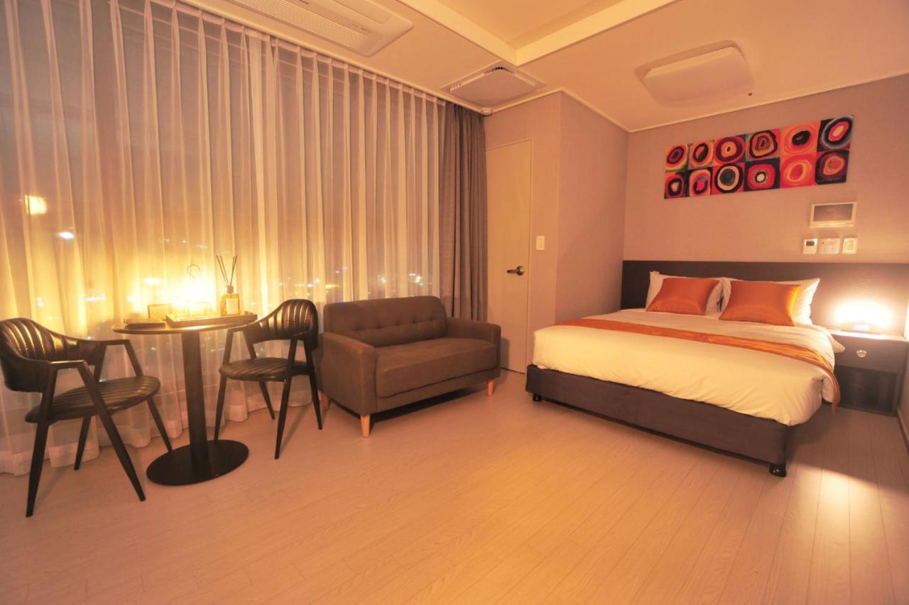 Coopstay Yeosu Hotel Buitenkant foto
