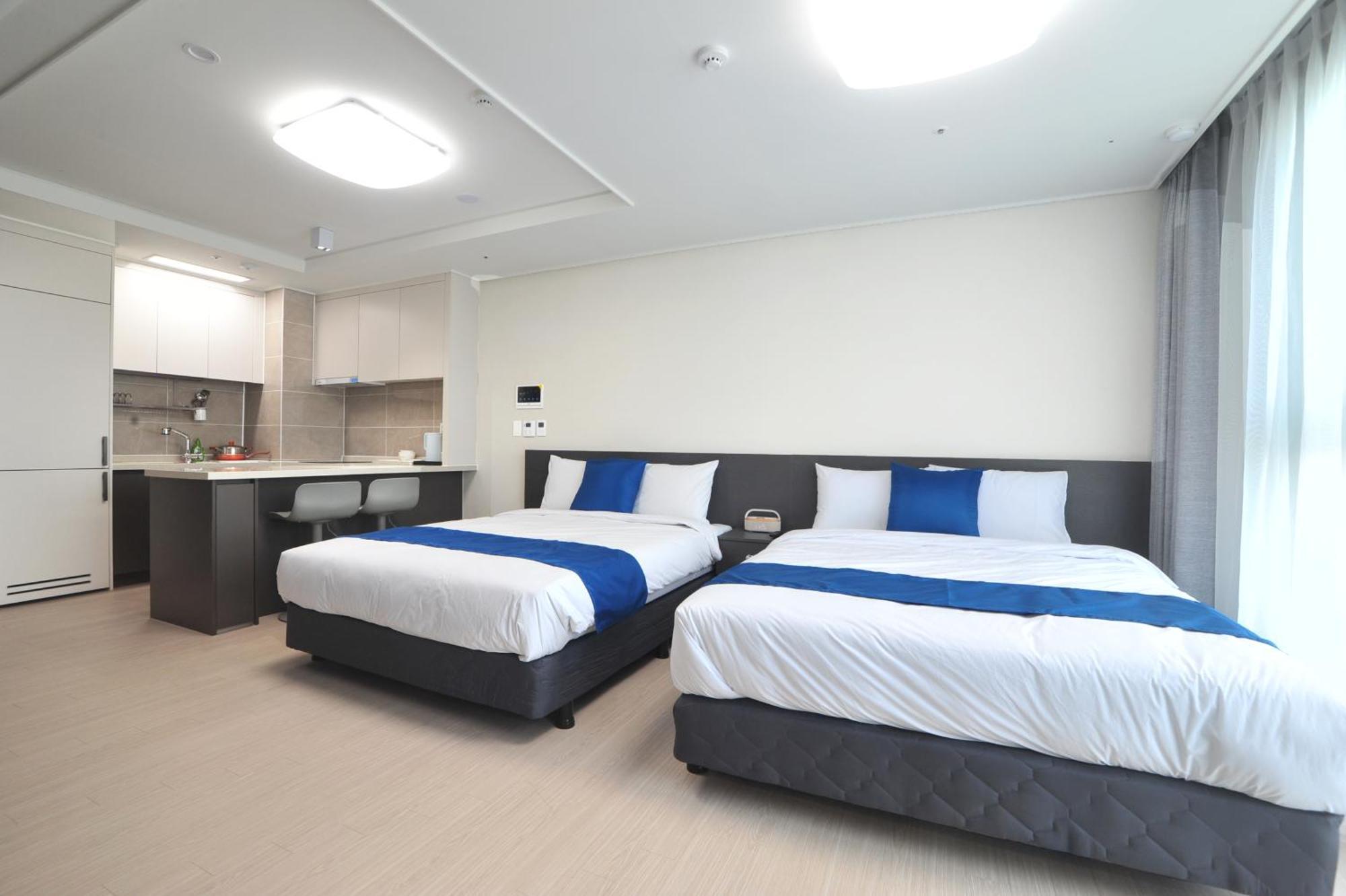 Coopstay Yeosu Hotel Buitenkant foto