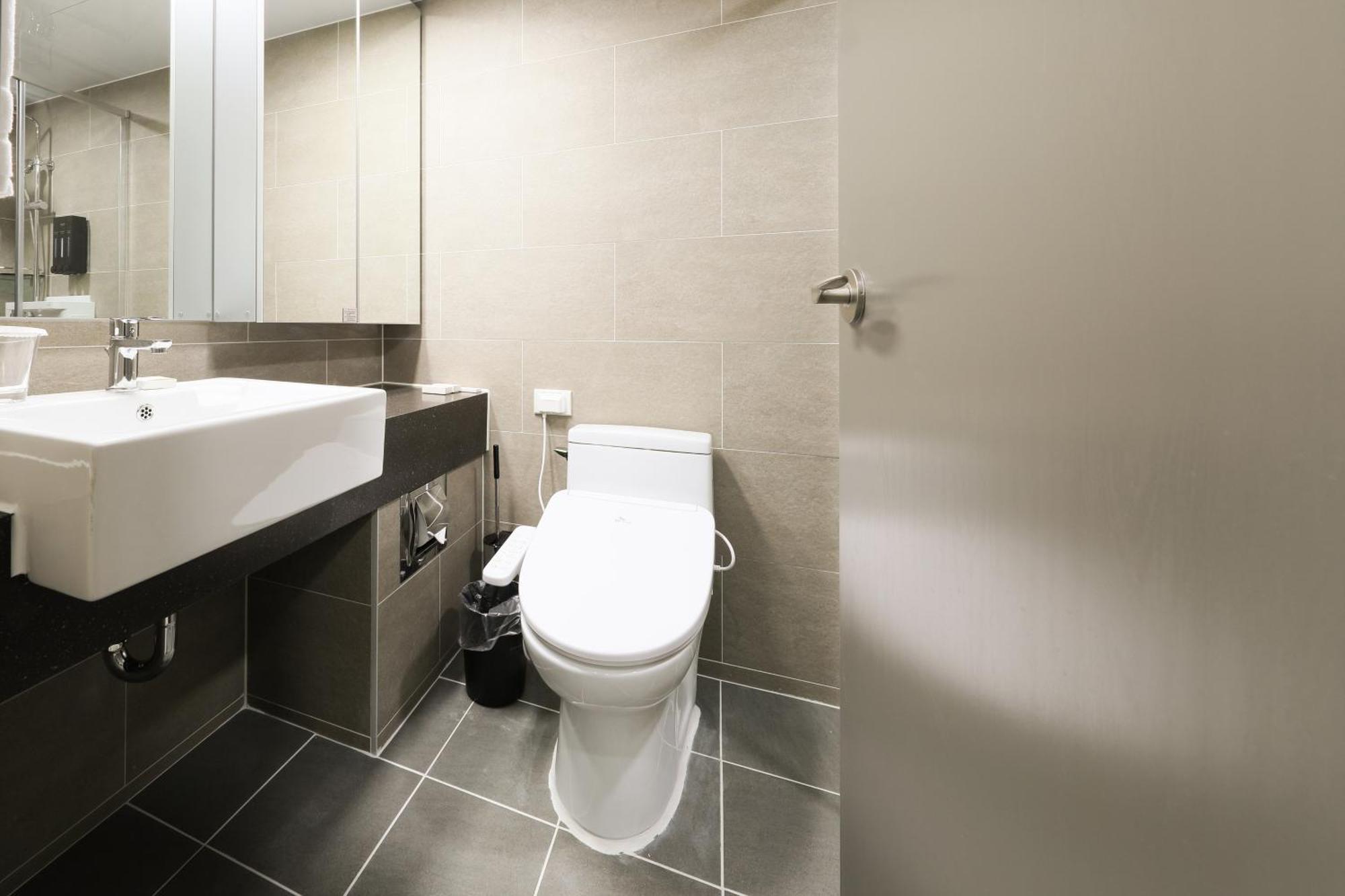 Coopstay Yeosu Hotel Buitenkant foto