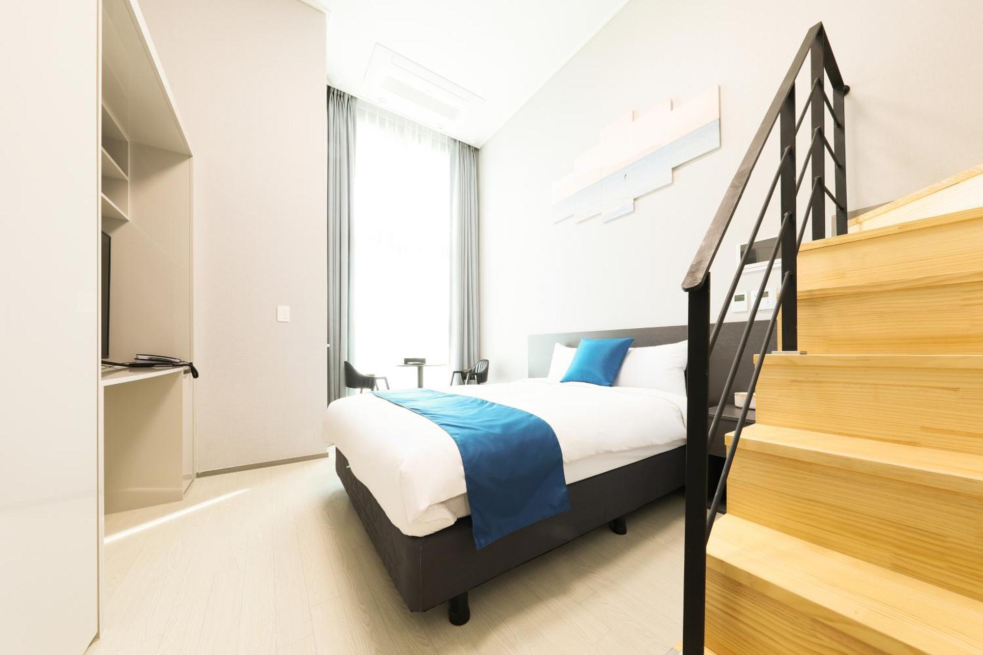 Coopstay Yeosu Hotel Buitenkant foto