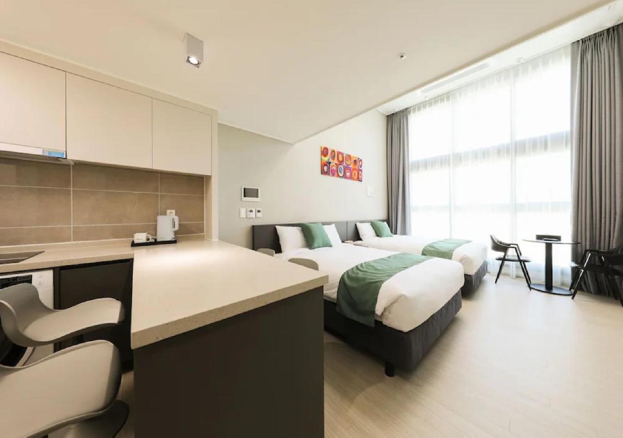 Coopstay Yeosu Hotel Buitenkant foto